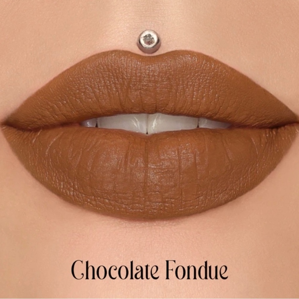Chocolate Fondue! Jeffree Star Velvet Trap long wear Lipstick - BNIB- sexy af!